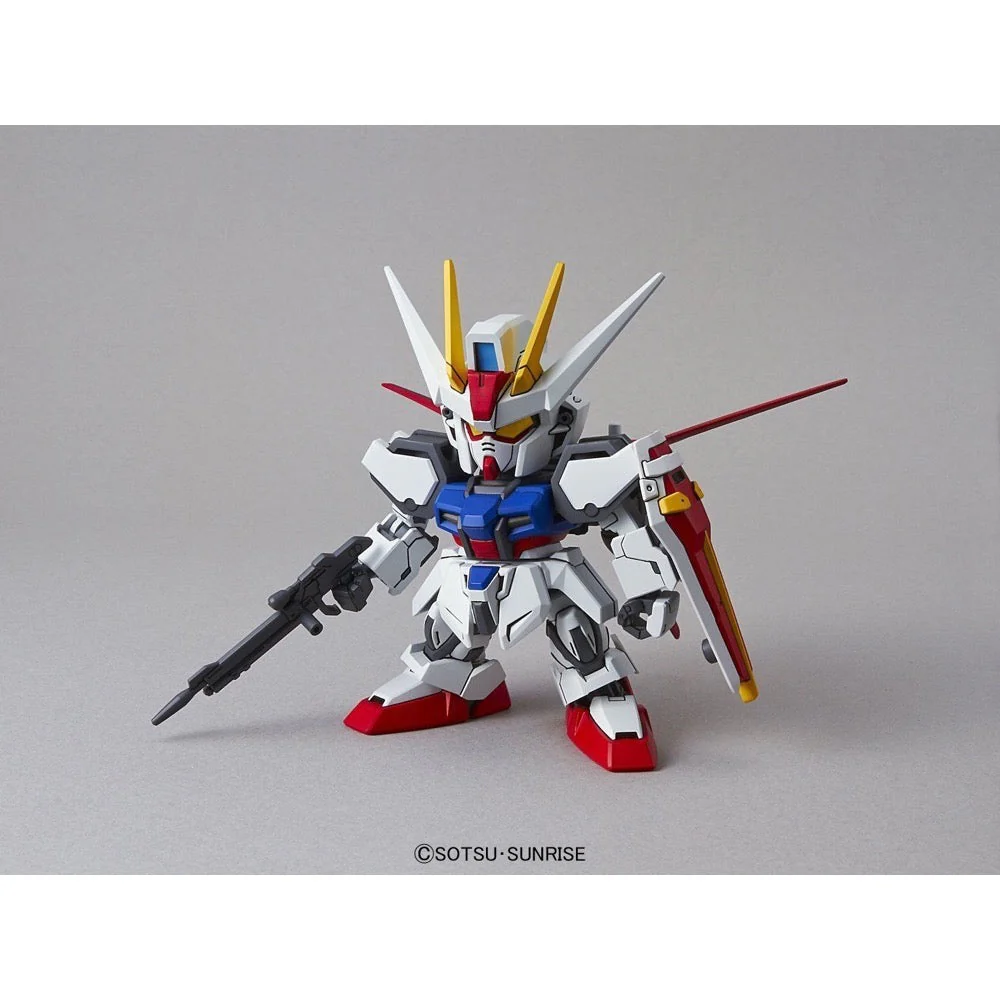 Bandai 5057598 SD EX-Standard Aile Strike Gundam - Image 2