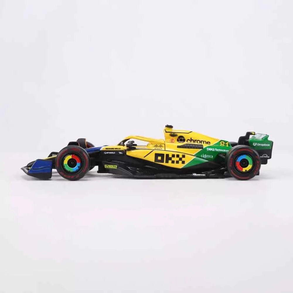 Bburago 01894 1/43 2024 McLaren F1 Senna Livery Driver No.81 Piastri - Image 3