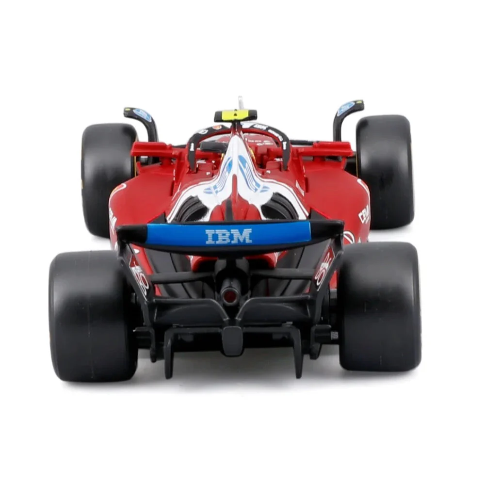 Bburago 36852H 1/43 Ferrari SF-25 No.44 Lewis Hamilton with Helmet and Showcase - Image 5