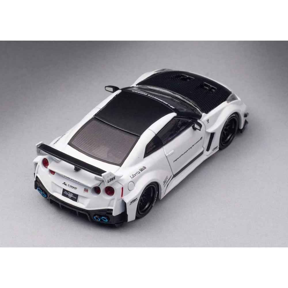CM Model 64-35GTRR-06 1/64 LB-Silhouette Works GT Nissan 35GT-RR White And Black Carbon - Image 3