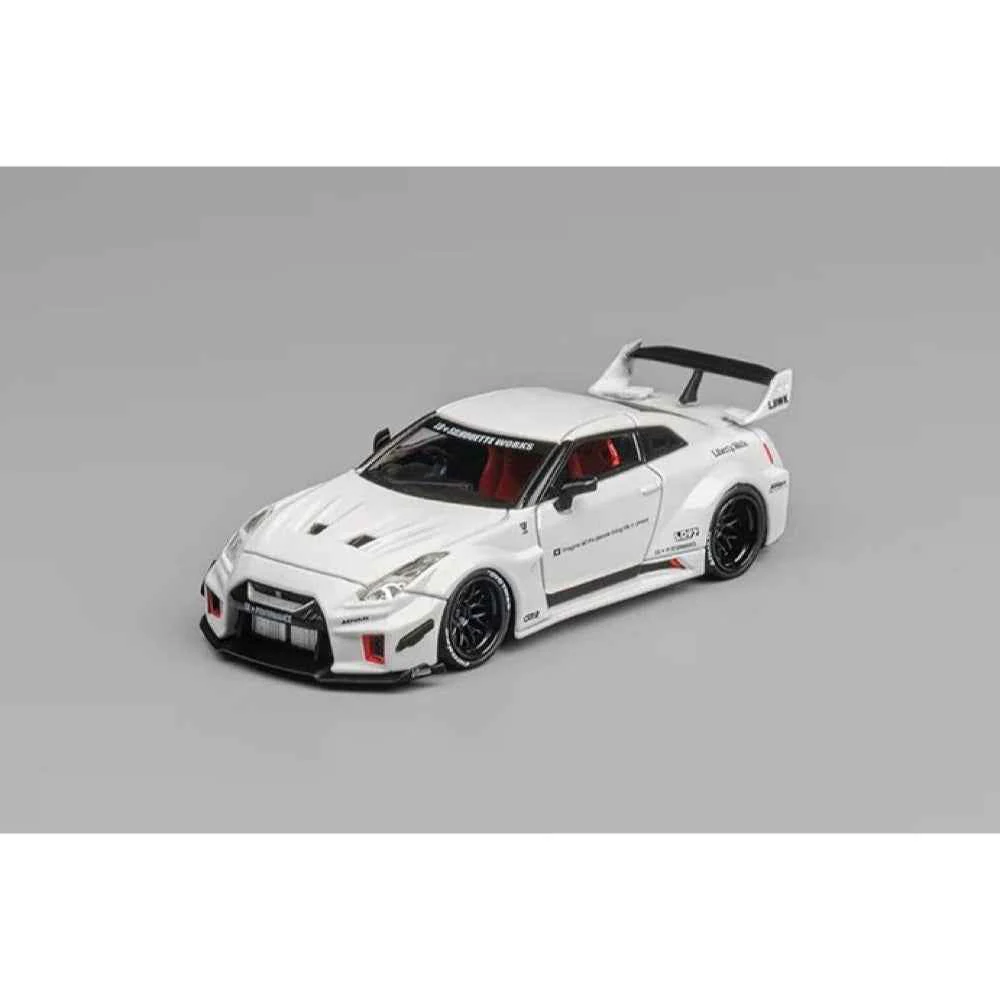CM Model 64-35RR-10 1/64 Nissan LBWK Supersilhouette 35GT-RR White
