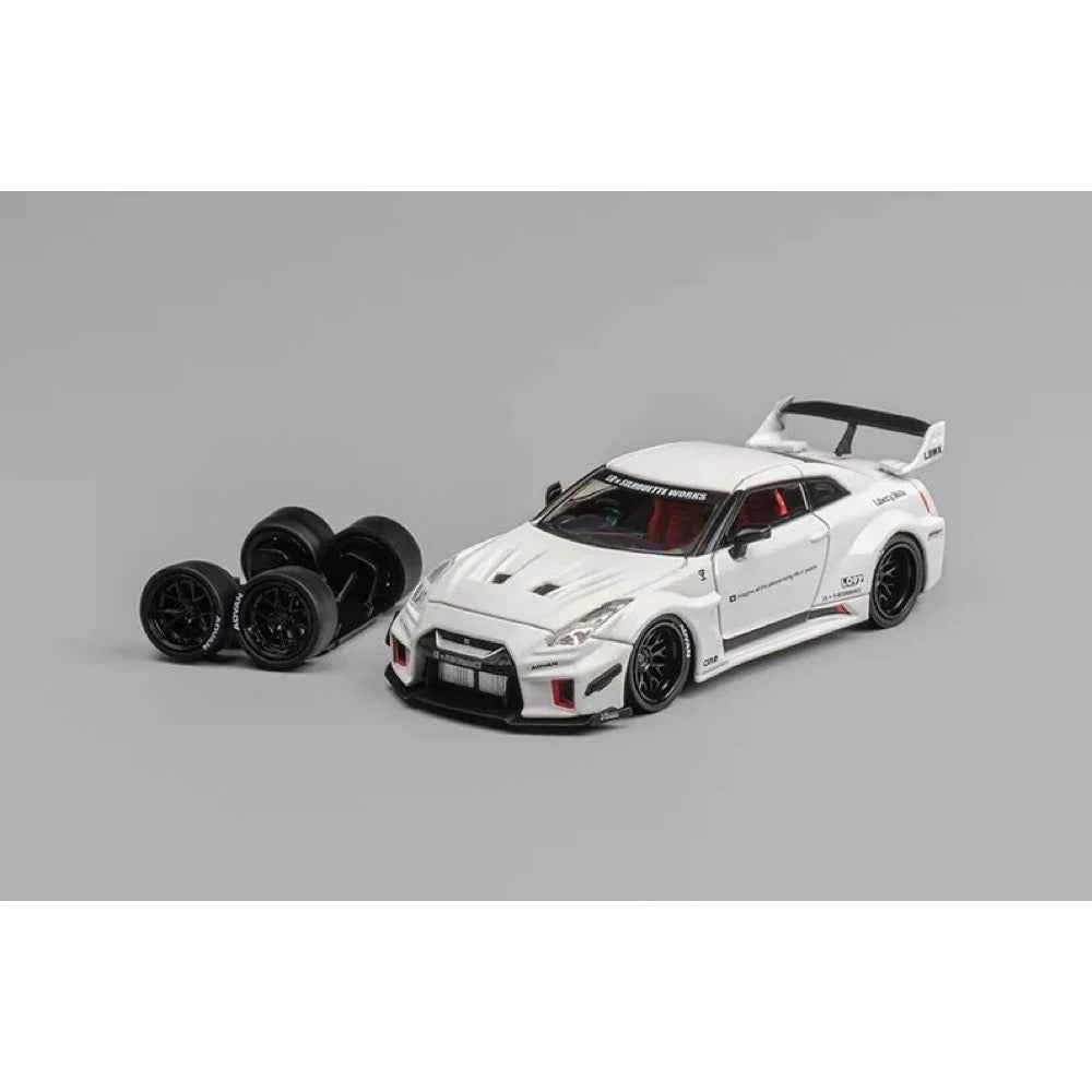 CM Model 64-35RR-10 1/64 Nissan LBWK Supersilhouette 35GT-RR White - Image 5