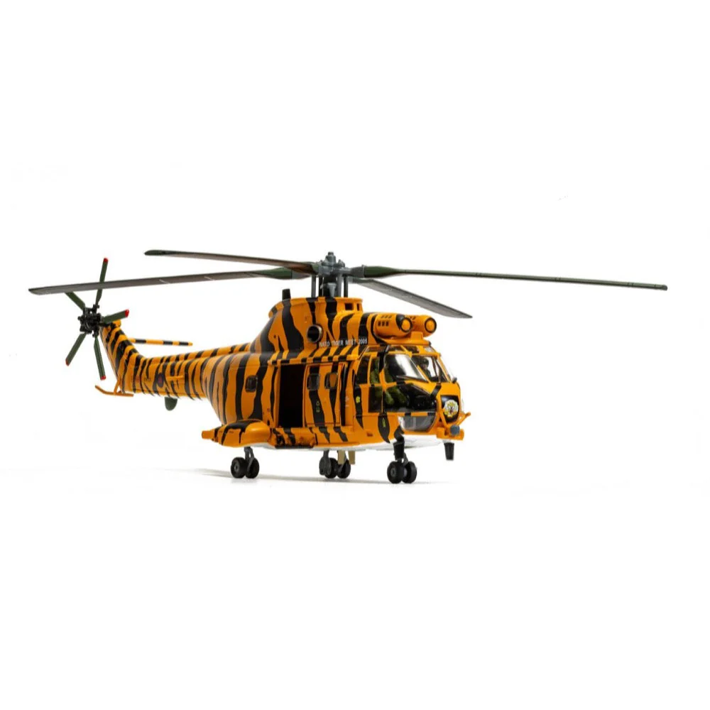 Corgi AA27006 1/72 Westland Puma HC-1 NATO Tiger Meet livery RIAT 2005 - Image 5