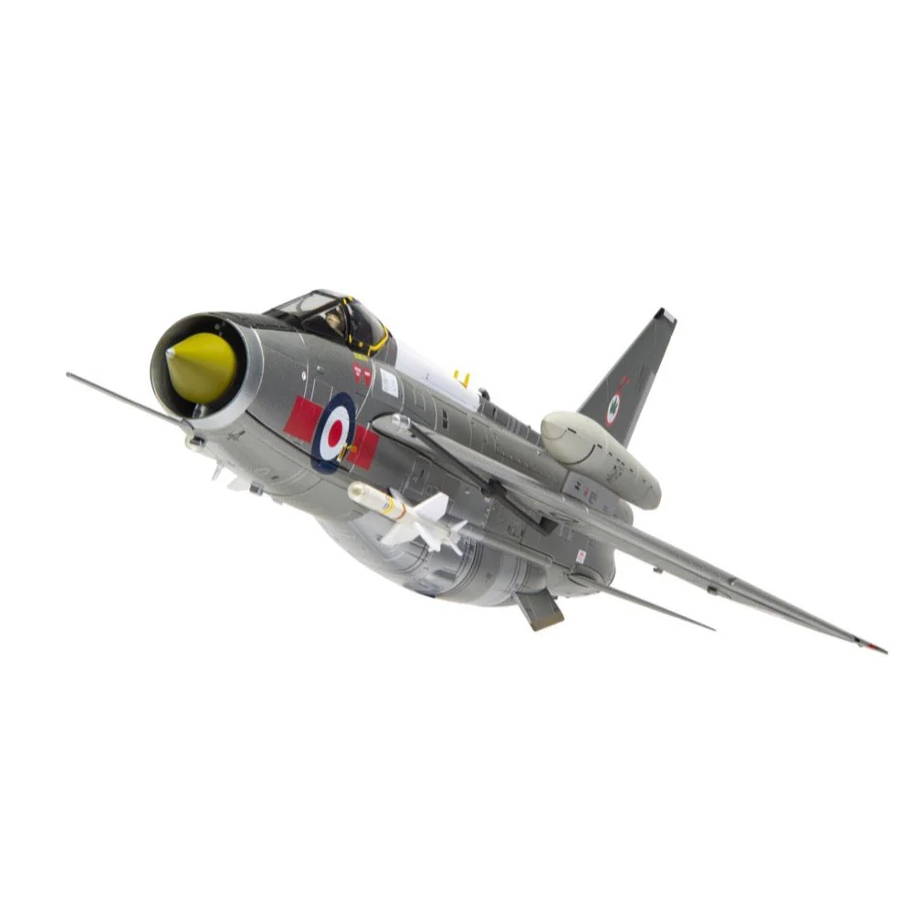 Corgi AA28404 1/48 English Electric Lightning F.6 RAF No. 5 Sqn RAF Leconfield - Image 2