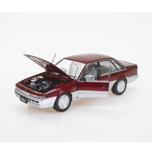 DDA 702 1/24 Red/Silver VL Calais Holden - Image 3