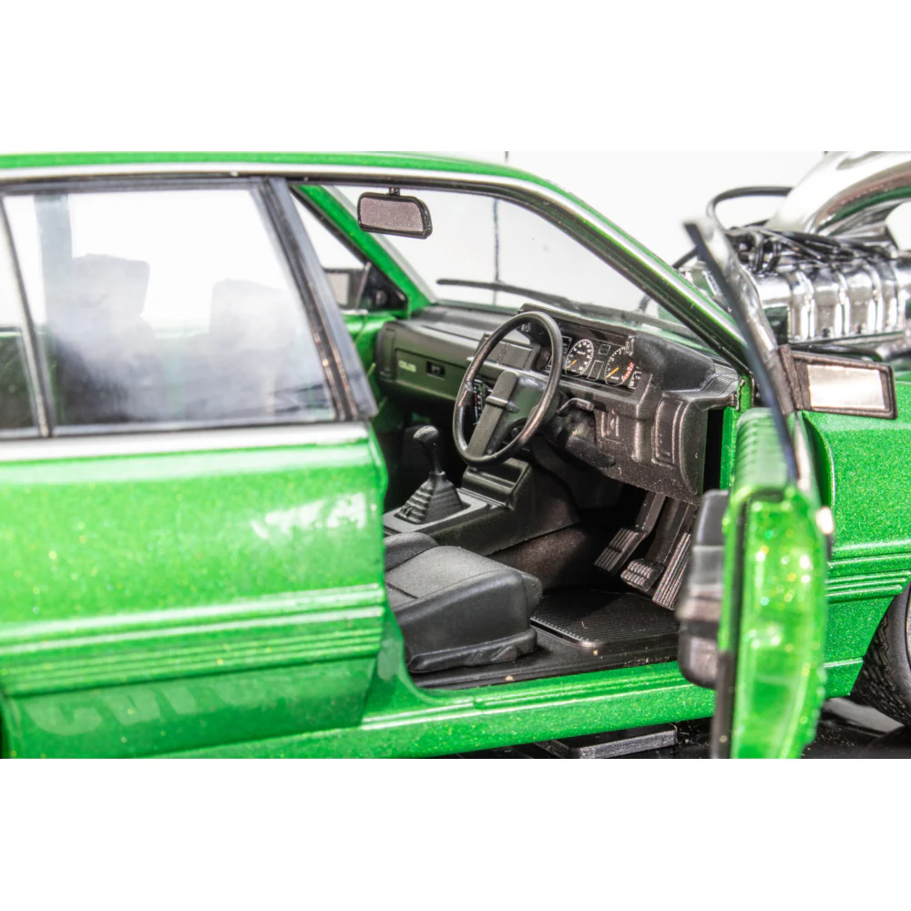 DDA 703 1/24 Osiris Green Supercharged Holden VL Calais - Image 6
