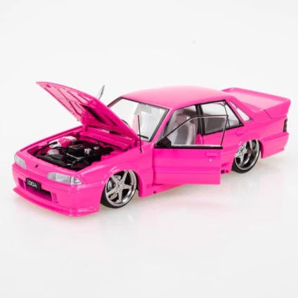 DDA 704 1/24 Hot Pink Custom VL Walkinshaw Holden - Image 2