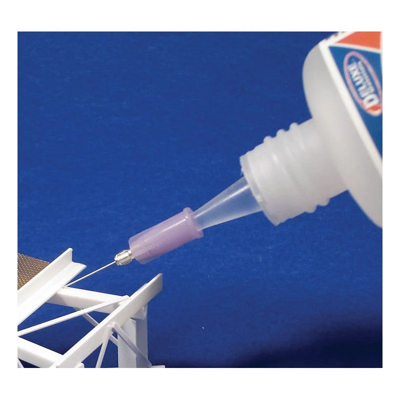 Deluxe Materials AD62 Roket Plastic Glue 30ml - Image 2