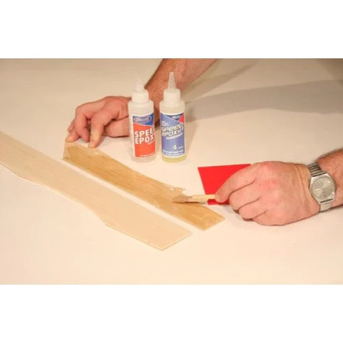 Deluxe Materials AD73 Speed Epoxy II 28g Syringe - Image 5