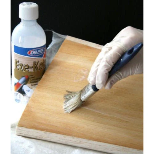 Deluxe Materials BD37 Eze-Kote - Image 3