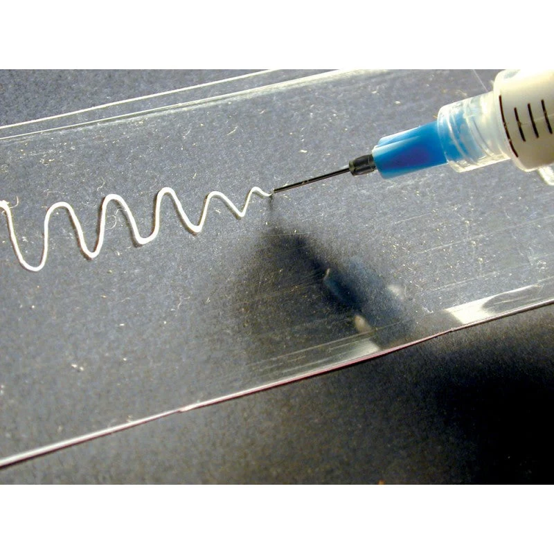 Deluxe Materials AC8 Pin Point Syringe Kit - Image 6