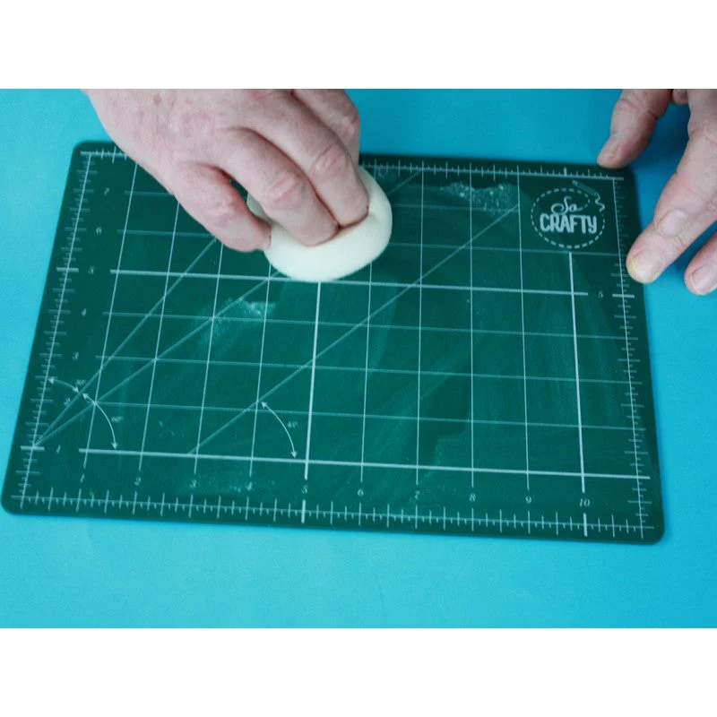 Deluxe Materials AD80 Sticky Mat Adhesive - Image 7