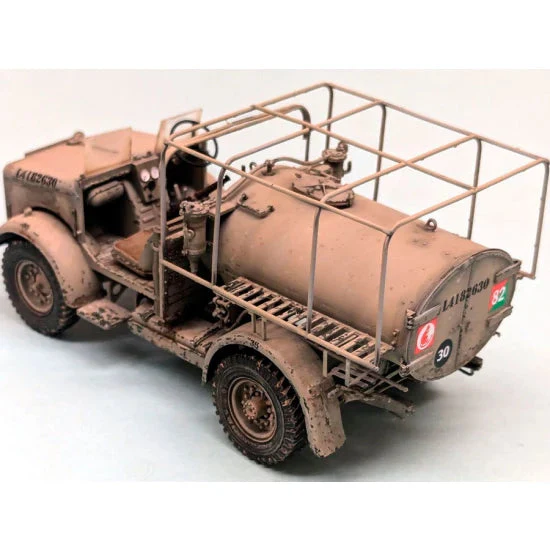 Gecko 35GM0031 1/35 Bedford MWC 15-cwt 4x2 200 Gallon Water Bowser Truck - Image 7