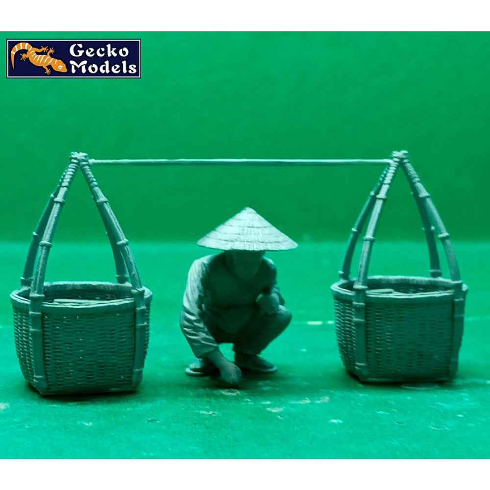 Gecko 35GM0123 1/35 60’-70’s Saigon Greengrocer Figure Set - Image 4