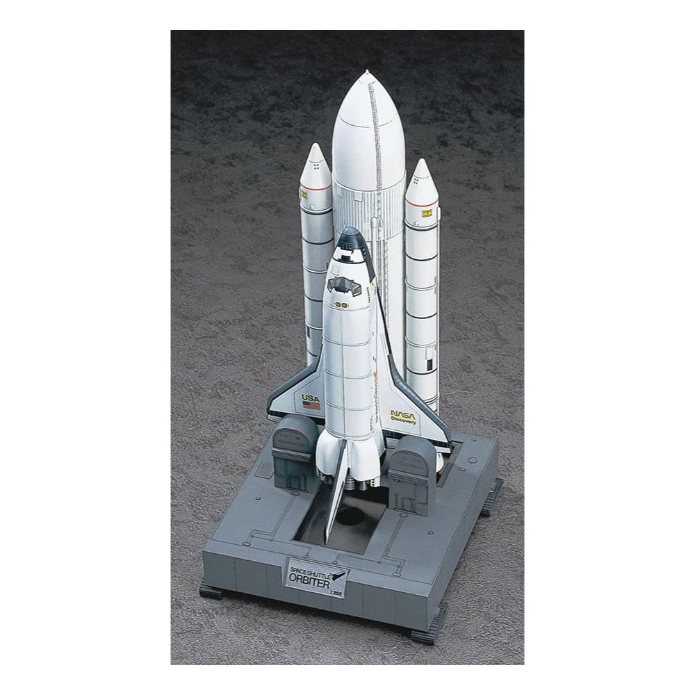 Hasegawa 10729 1/200 Space Shuttle with Booster - Image 2