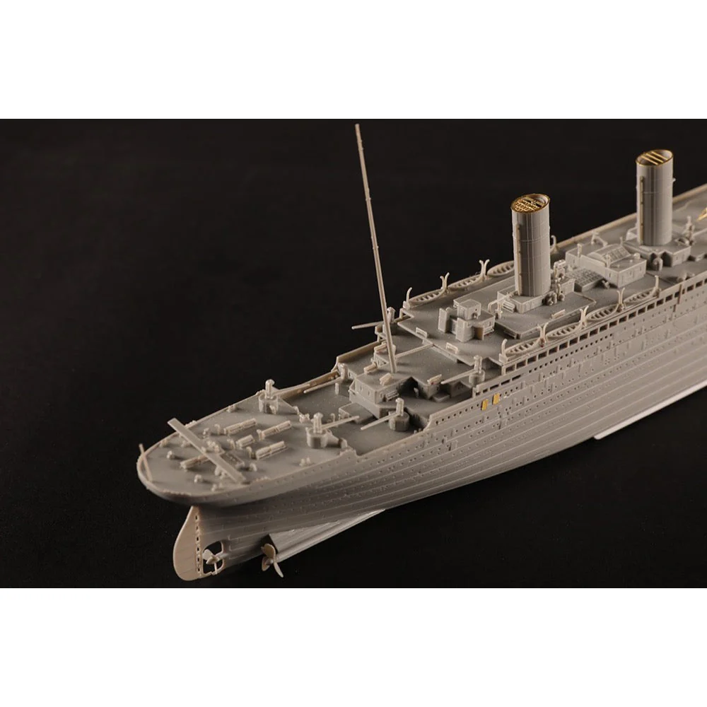 Hobby Boss 83420 1/700 RMS Titanic - Image 5