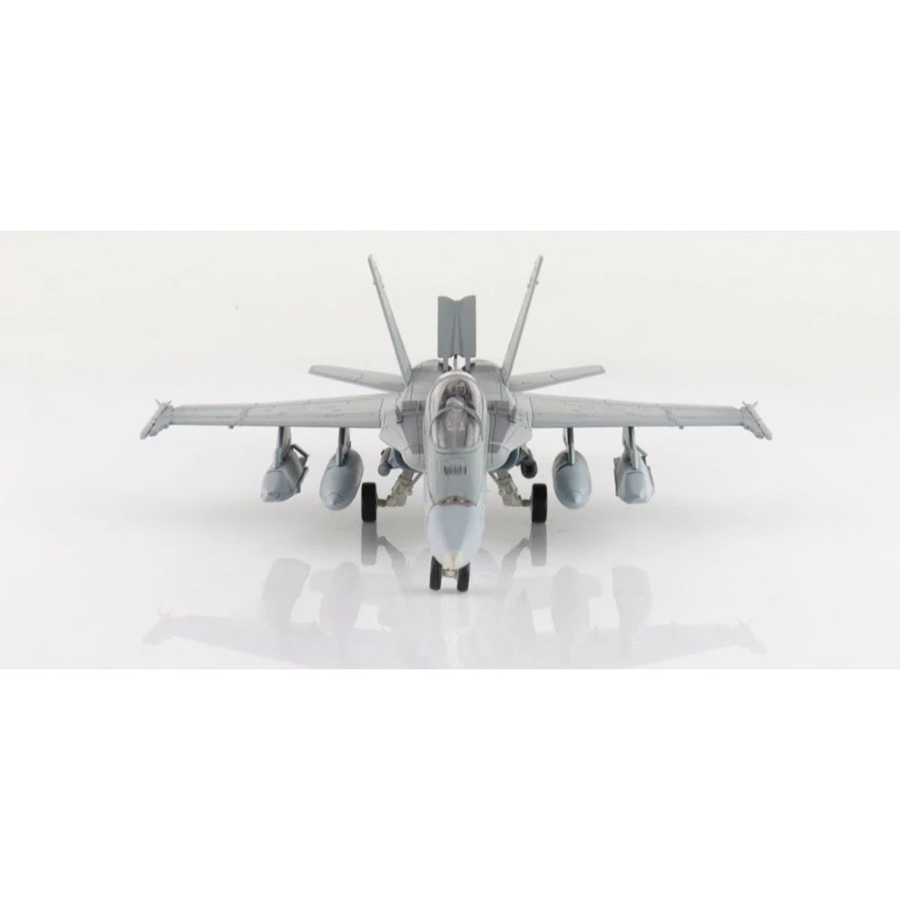 Hobby Master 3585 1/72 F/A-18B Hornet ARDU A21-101 RAAF (with 2 x AGM-158) - Image 5