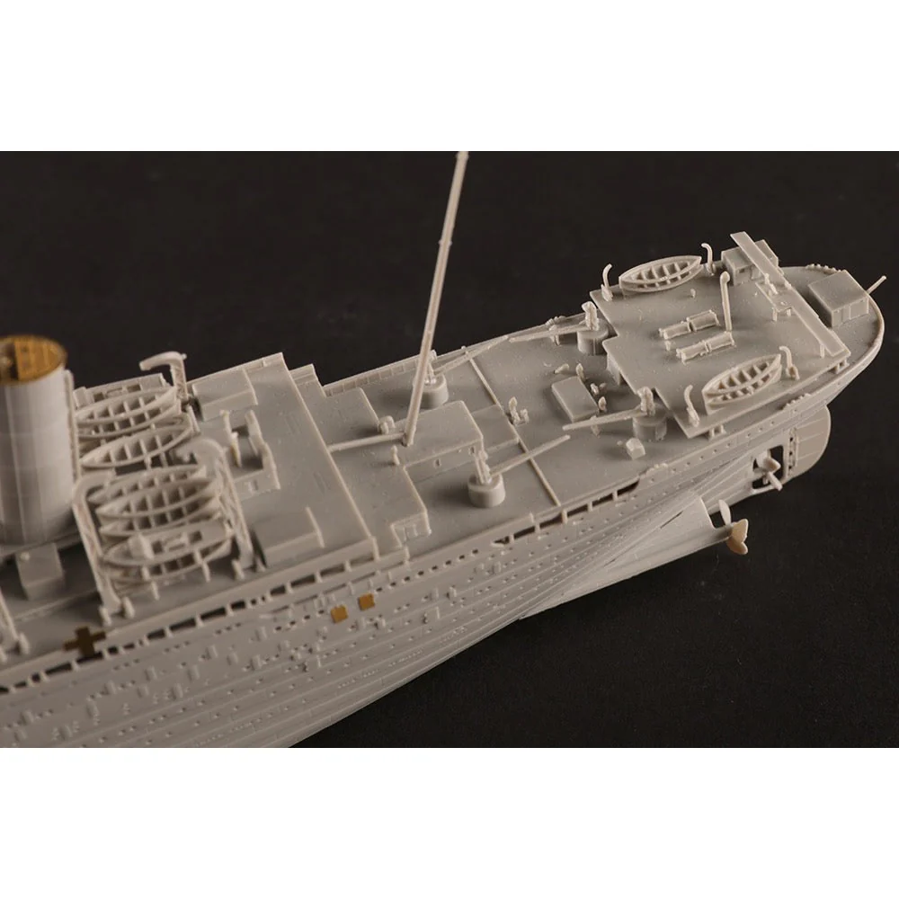 HobbyBoss 1/700 HMHS Britannic - Image 6