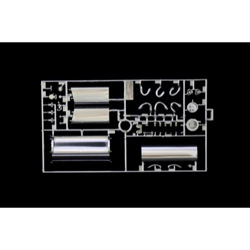 Italeri 4707 1/12 Renault RE 20 Turbo - Image 22