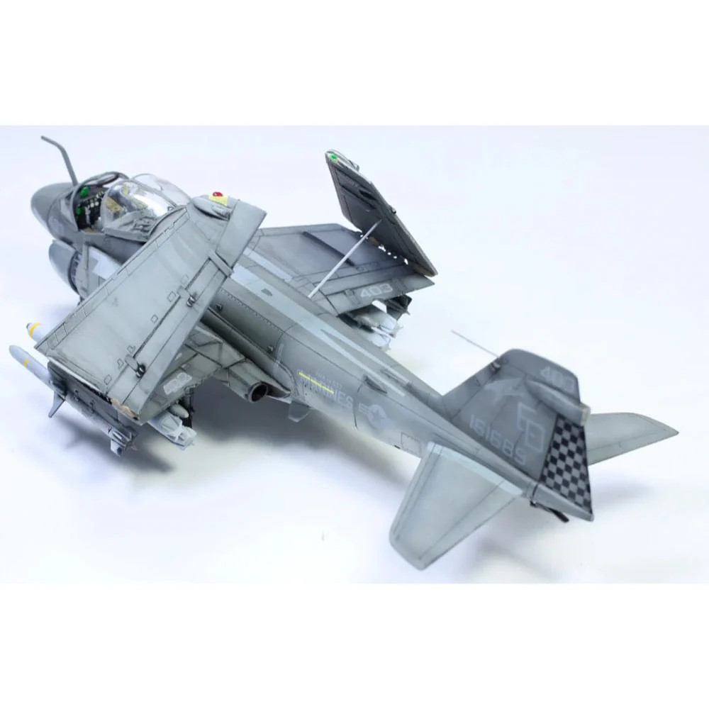 Italeri 1392 1/72 A-6E Intruder U.S. Navy / U.S.M.C. - Image 3