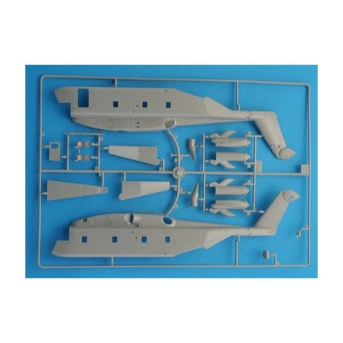 Italeri 1065 1/72 MH53 E Sea Dragon - Image 4