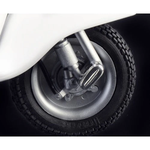 Italeri 4633 1/9 Vespa 125 Primavera - Image 5
