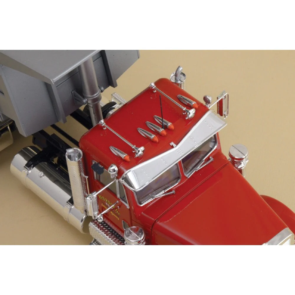 Italeri 3783 1/24 Freightliner Heavy Dumper Truck - Image 6