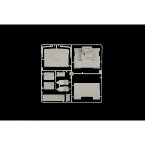 Italeri 3945 1/24 Volvo F16 Globetrotter Canvas with Elevator - Image 6