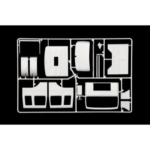 Italeri 3946 1/24 Man F8 19.321 2 Axle Tractor - Image 4