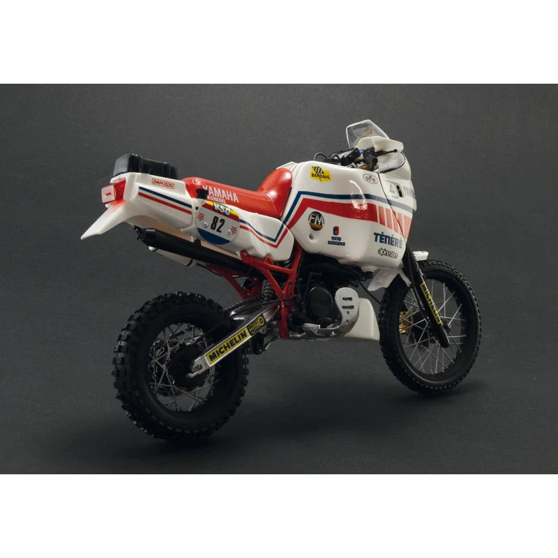 Italeri 4642 1/9 Yamaha Tenere 660cc Paris-Dakar 1986 - Image 4