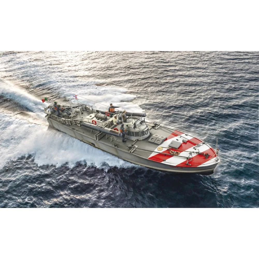 Italeri 5626S 1/35 M A S 568 4A Serie with Crew - Image 5