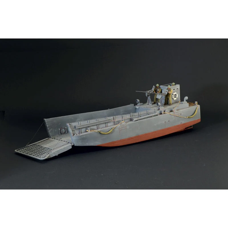 Italeri 6755 1/35 LCM-3 Landing Craft - Image 3