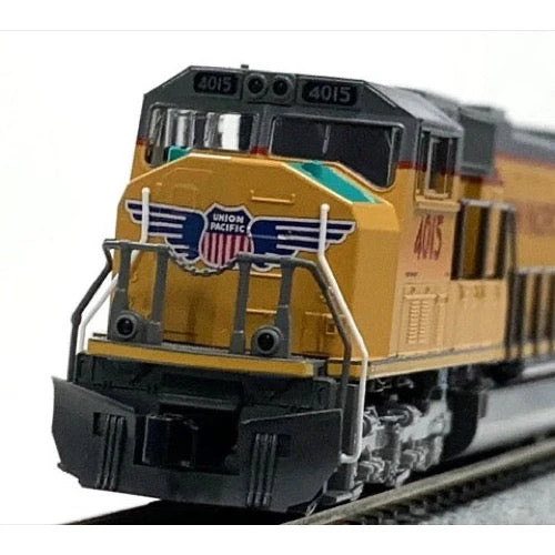 Kato 174-4015 N Union Pacific EMD SD70M Flat Radiator No.4015 Excursion Locomotive - Image 3
