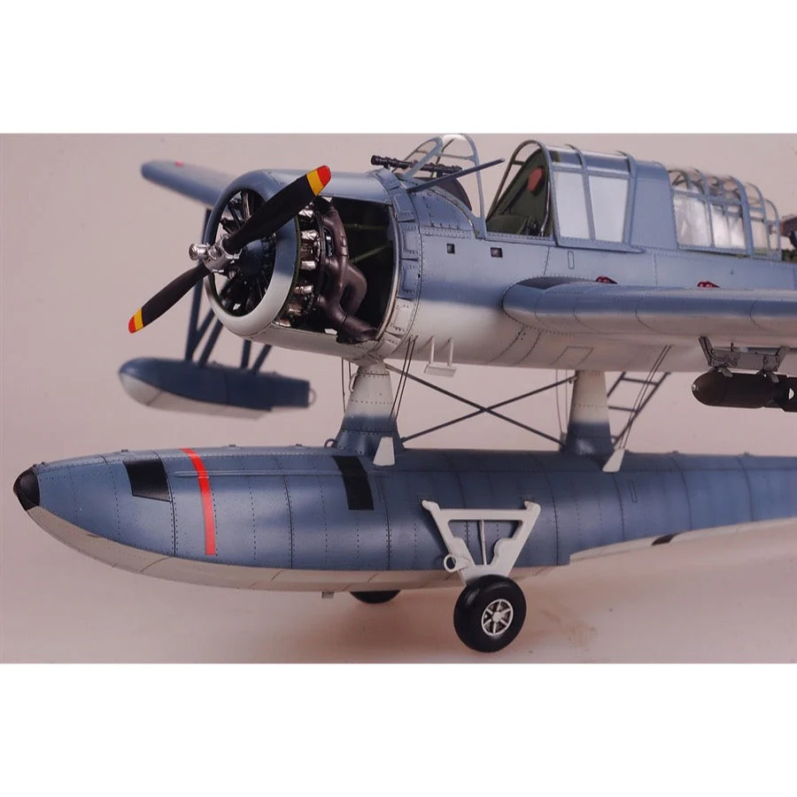 Kitty Hawk 32016 1/32 US OS2U Kingfisher Floatplane - Image 4