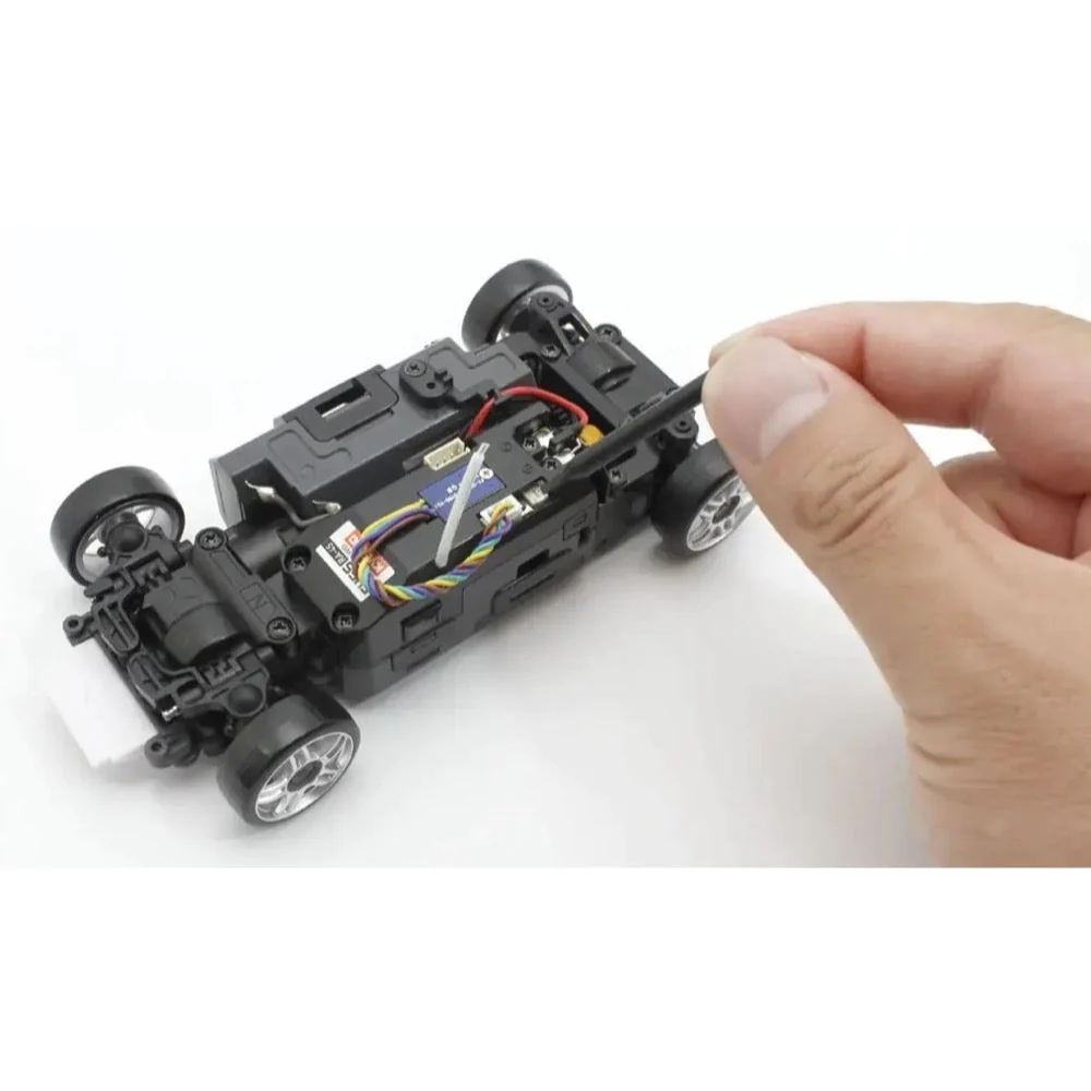Kyosho 32642WR Mini-Z 2008 Subaru Impreza WRC AWD MA-020 Readyset RC Car - Image 9