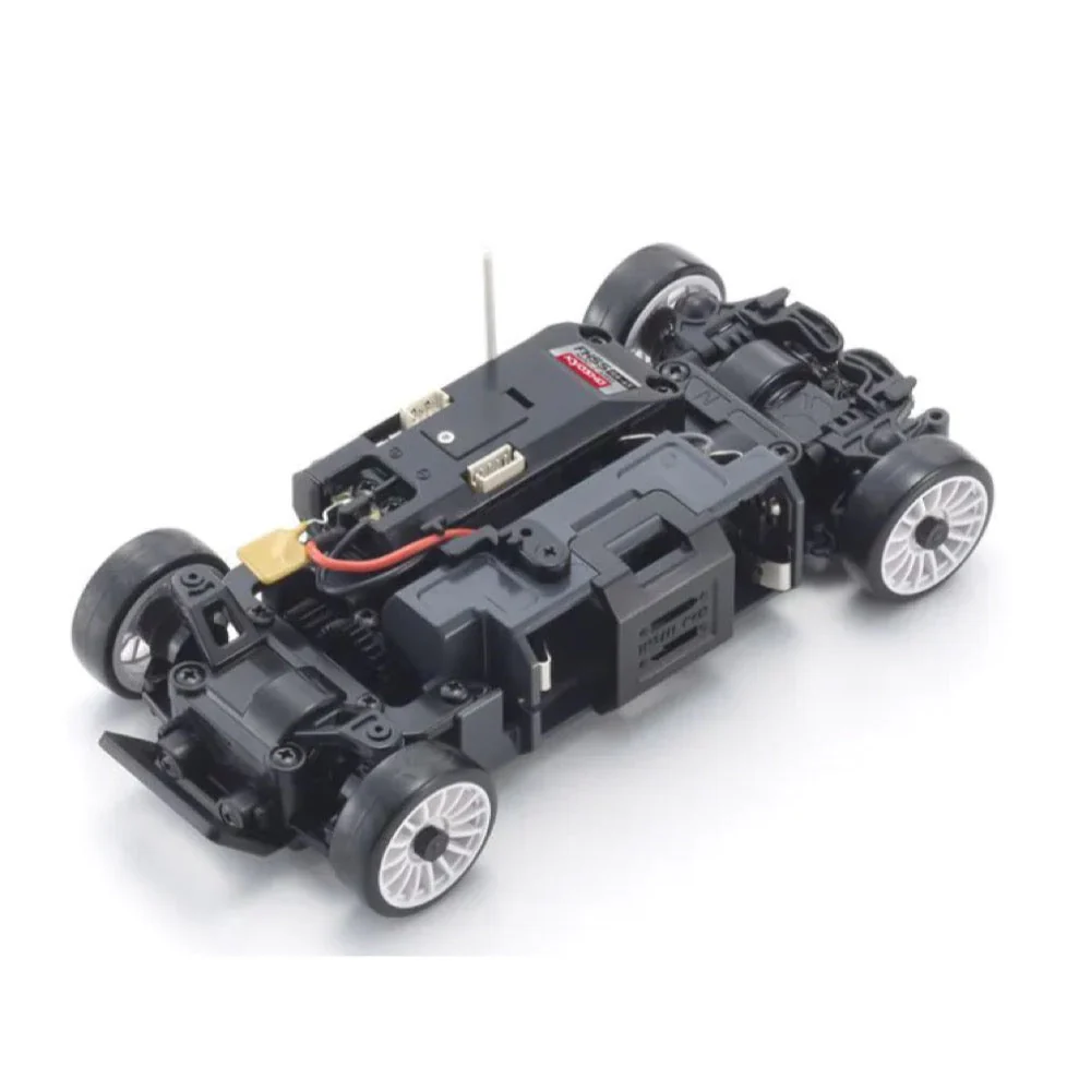 Kyosho Mini-Z AWD MA-020 Readyset Nissan Skyline (Hakosuka) 2000 GT-R KPGC10 Tuned Silver 32636S - Image 6