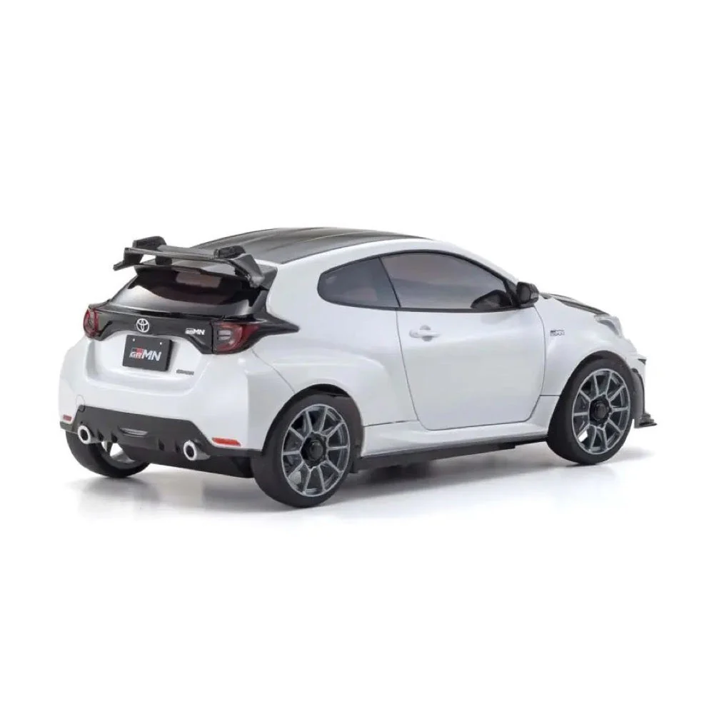 Kyosho Mini-Z AWD Toyota GRMN Yaris Circuit Package MA-020 Readyset White Pearl 32640PW - Image 3