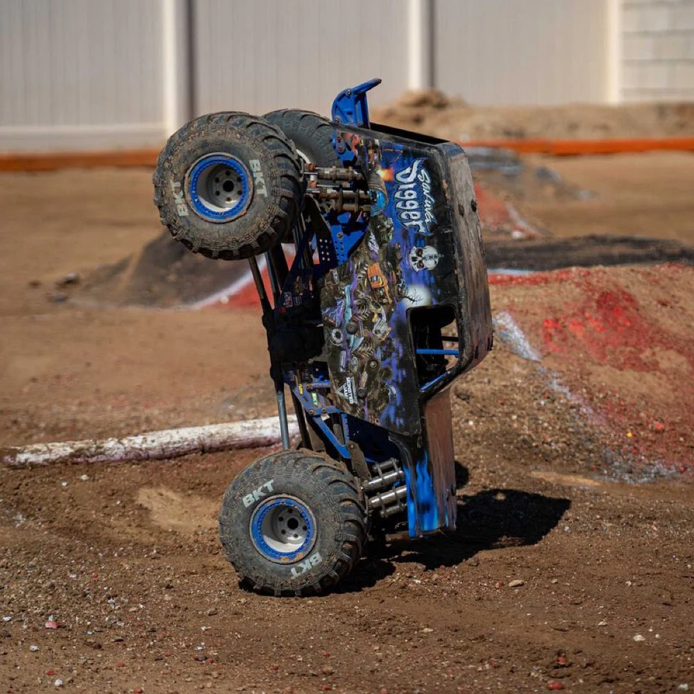 Losi 1/8 LMT 2.0 Son-Uva Digger 4X4 Solid Axle Brushless Monster Truck RTR Blue LOS04028T2 - Image 20