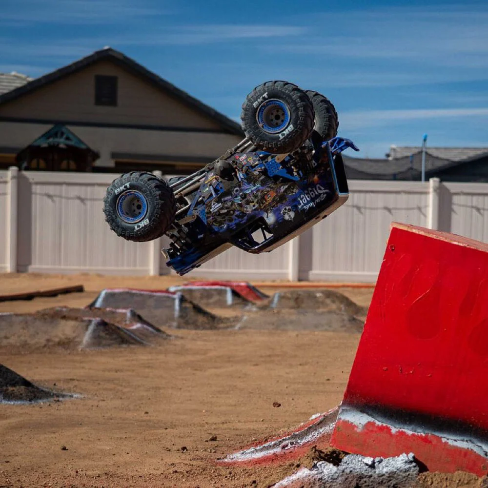 Losi 1/8 LMT 2.0 Son-Uva Digger 4X4 Solid Axle Brushless Monster Truck RTR Blue LOS04028T2 - Image 23