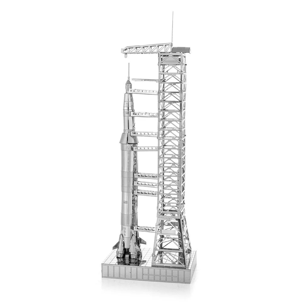 Metal Earth FCMM-AS Apollo Saturn V with Gantry - Image 4