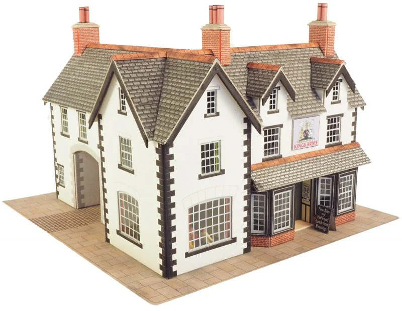 Metcalfe PO228 OO/HO Coaching Inn Card Kit - Image 2
