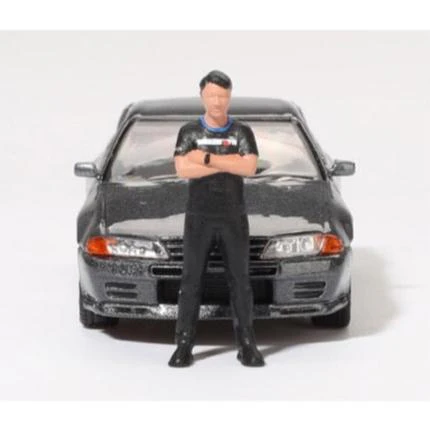 Mini GT 1/64 Nissan Skyline GT-R (R32) Nismo Gunmetal W/ Matsuda Figure Tsugio Matsuda Collection - Image 2