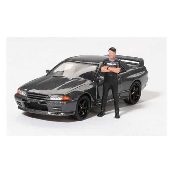 Mini GT 1/64 Nissan Skyline GT-R (R32) Nismo Gunmetal W/ Matsuda Figure Tsugio Matsuda Collection - Image 3