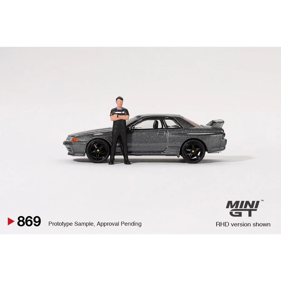 Mini GT 1/64 Nissan Skyline GT-R (R32) Nismo Gunmetal W/ Matsuda Figure Tsugio Matsuda Collection - Image 7