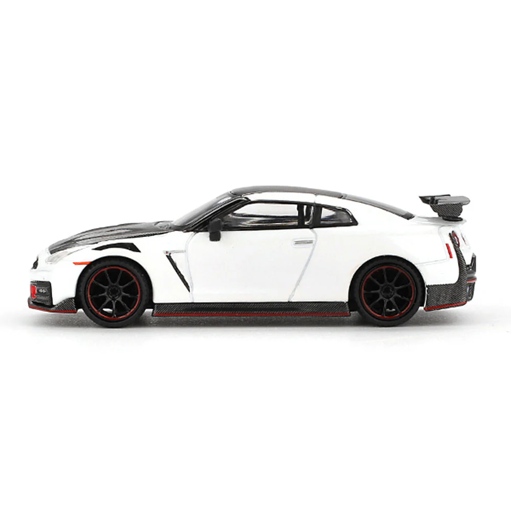 Mini GT MGT01045-R 1/64 Nissan GT-R Nismo 2024 Brilliant White Pearl - Image 3