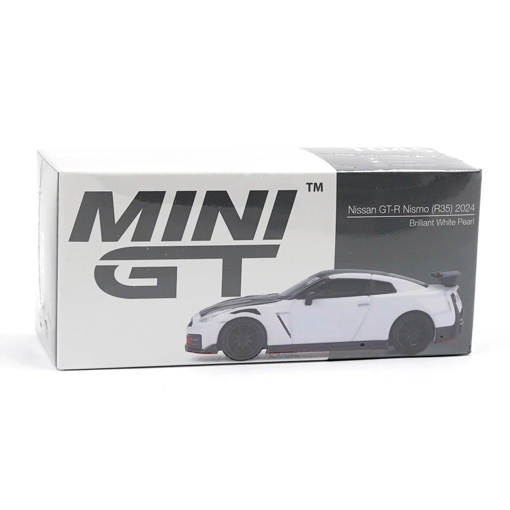 Mini GT MGT01045-R 1/64 Nissan GT-R Nismo 2024 Brilliant White Pearl - Image 4