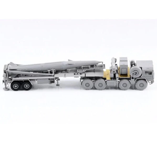Modelcollect UA72084 NATO M1001 MAN Tractor & Pershing Missile Erector - Image 8