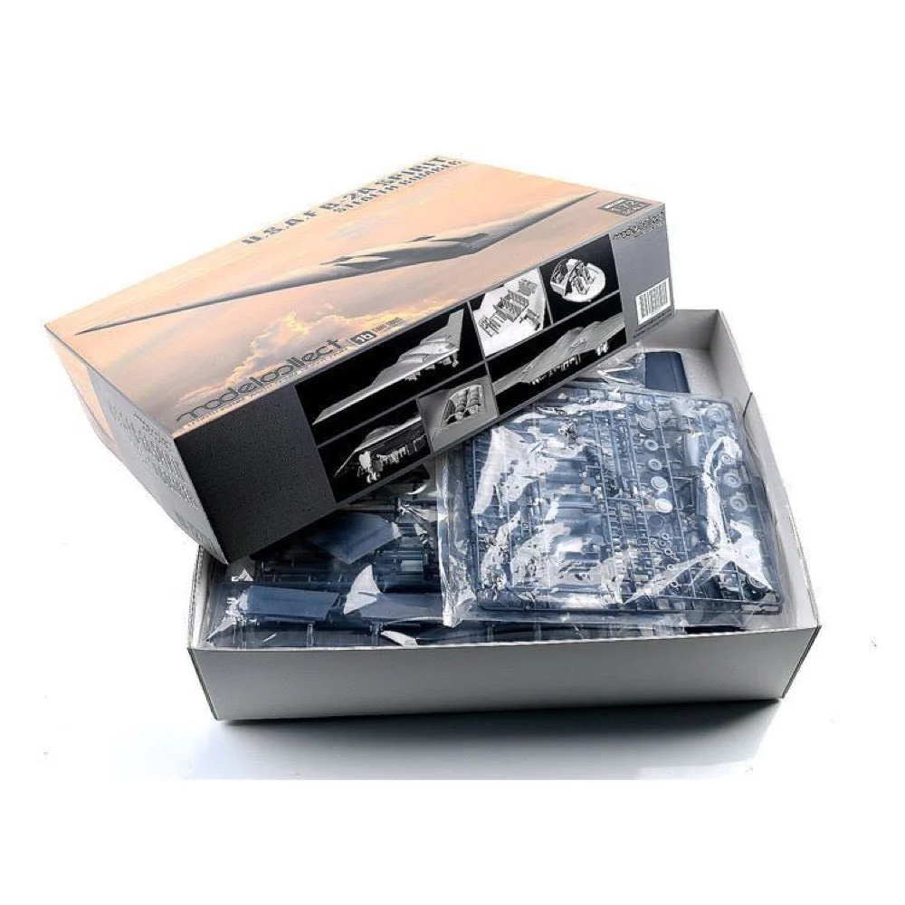 Modelcollect UA72201 U.S.A.F. B-2A Spirit Stealth Bomber - Image 5
