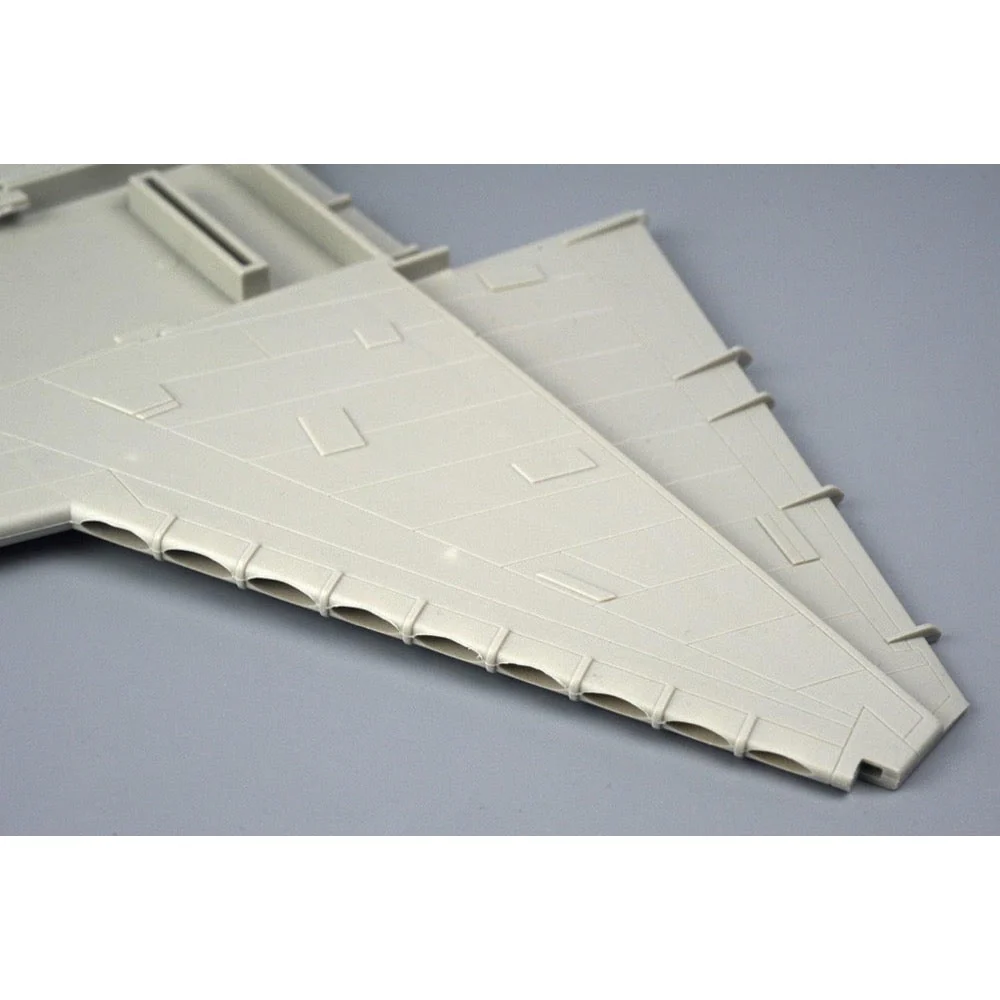 Moebius 2001-11 1/72 Space Clipper 2001 A Space Odyssey - Image 3
