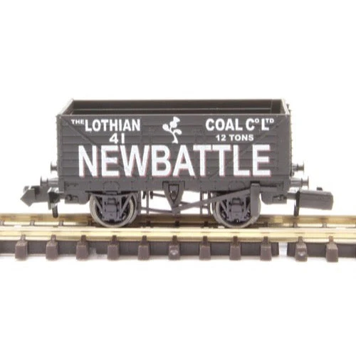 Peco NR7013P N RTR 9ft 7 Plank Open Wagon Newbattle - Image 3